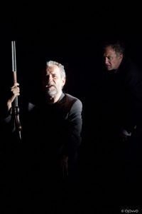 Guillermo Toledo y Luis Bermejo en una escena de El Rey