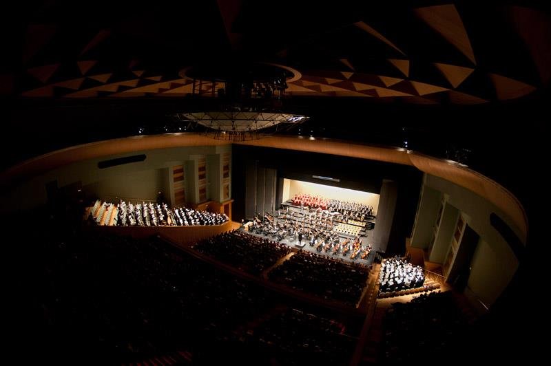 Multitudinario concierto participativo en Sevilla