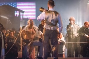 El mundo de estafa, drogas y mafia de Los Intocables, en experiencia de cine inmersivo