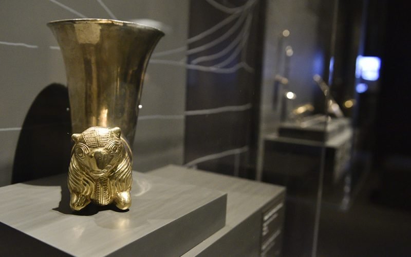 Lujo asirio y vanguardias históricas en CaixaForum Barcelona