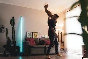 Desde casa: más aplicaciones para aprender. Photo by Vinicius "amnx" Amano on Unsplash