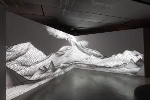 Luces y color como protagonistas en Fundación Telefónica